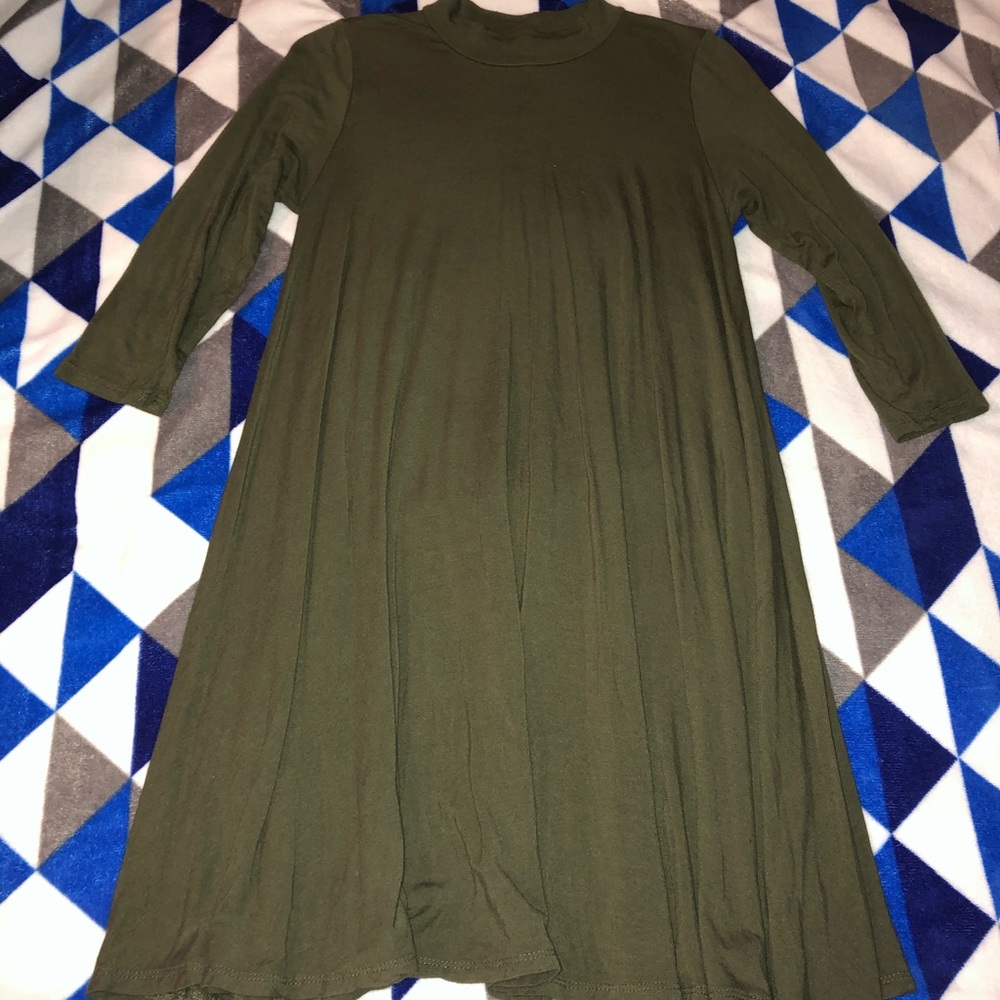 Green Quarter Sleeve Dress